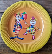  Palyaçolu tek kullanımlık karton tabak. GTİP 48236910 AB BTB görseli